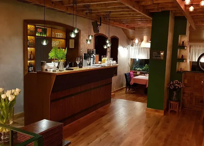 Отель Gniewko *