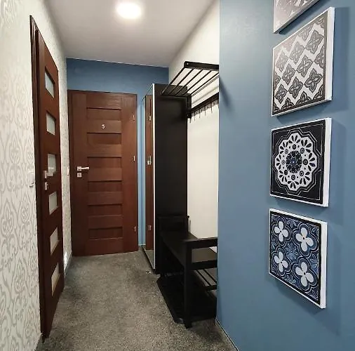 Отель Gniewko *