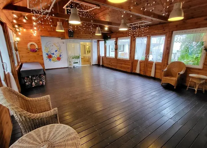 Отель Gniewko *